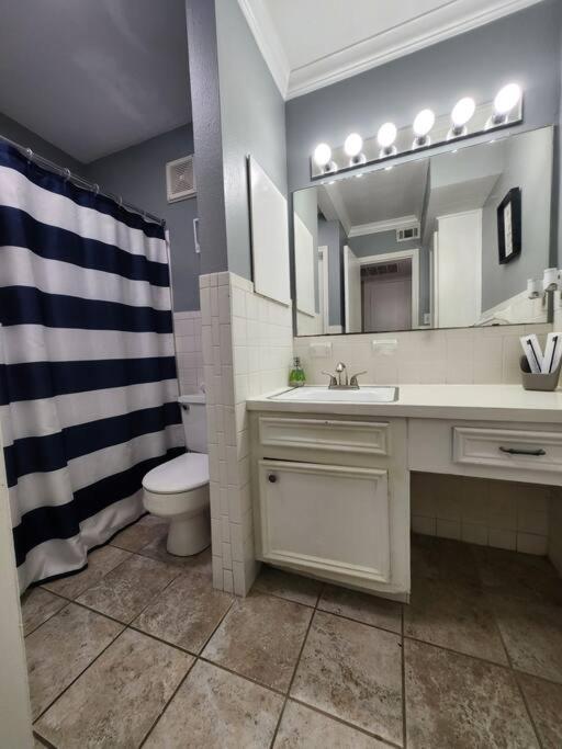 Blue Shark *E2* @ Midtown 1Br King Suite Houston Exterior photo