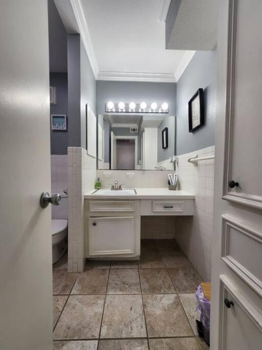 Blue Shark *E2* @ Midtown 1Br King Suite Houston Exterior photo