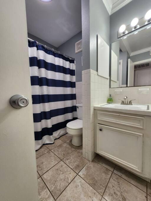 Blue Shark *E2* @ Midtown 1Br King Suite Houston Exterior photo